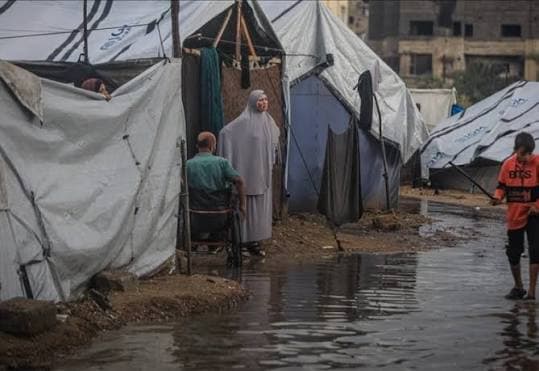 بلدية غزة تحذر من مخاطر الشتاء