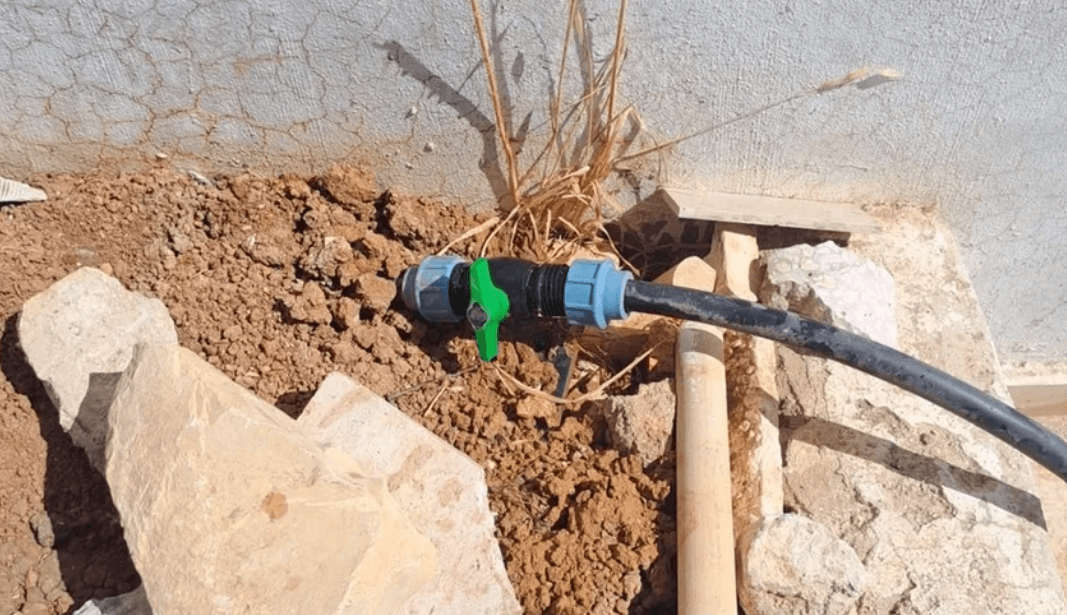 جنوب عمّان تكشف عن خطوط مياه سرية وحفارة غير قانونية