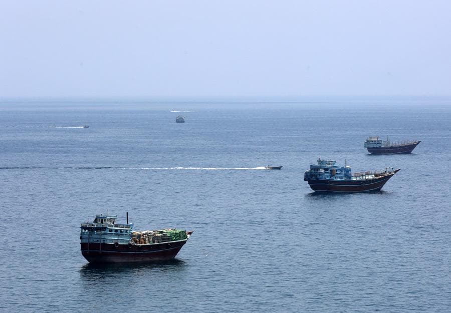 عراقجي يعلن خطة لفتح مضيق هرمز