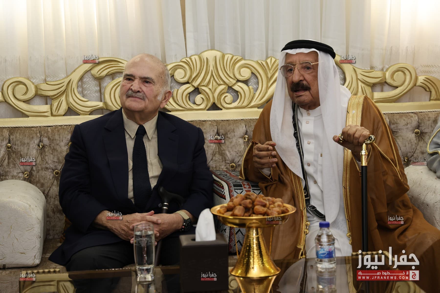 الأمير الحسن بن طلال يغدي الشيخ مرزرق العابد
