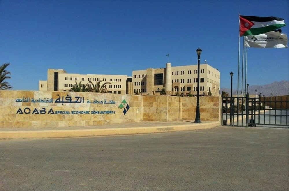 سلطة العقبة تؤكد استمرارية العمل في الميناء والمطار