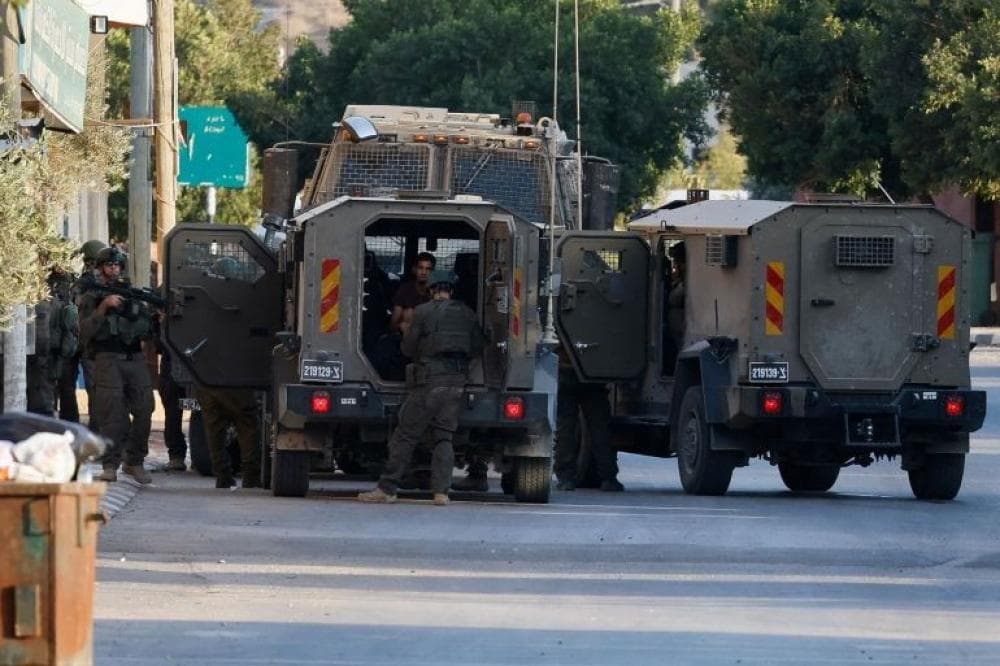 Occasional West Bank incursions and settler attack south of Tubas