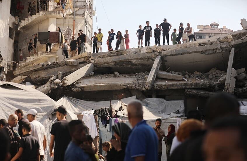 قيادي في حماس يدعو الوسطاء للتدخل