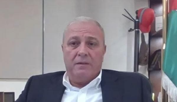 عطية يؤكد أن أمن الأردن خط أحمر