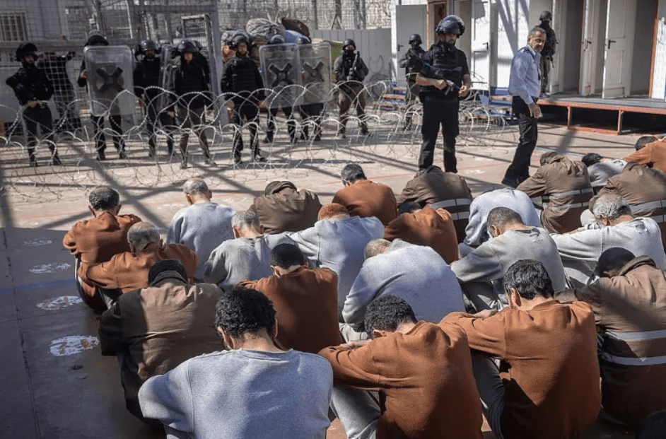 Prisoners Describe Summer Hardship in Occupation’s Prisons