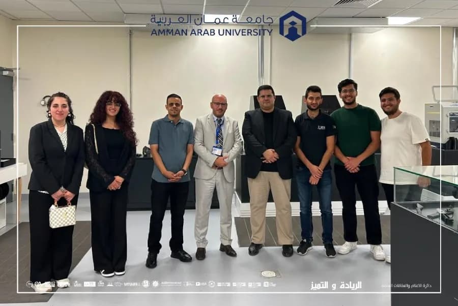 عمان العربية تدعم مشاريع الطلبة في زيارة جودب