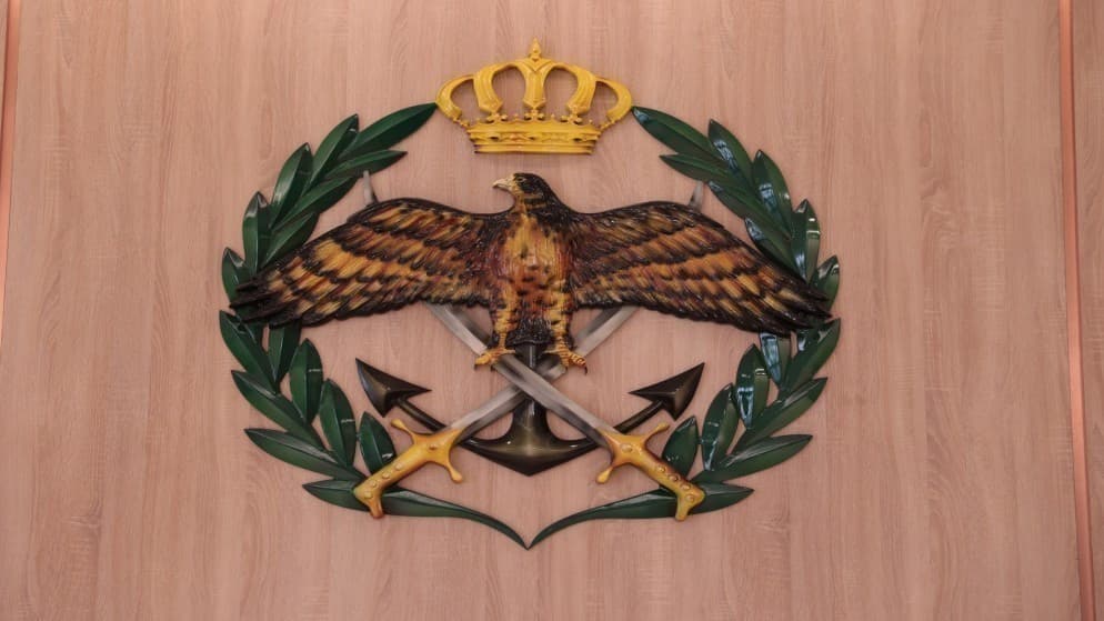 Army stops four from crossing border