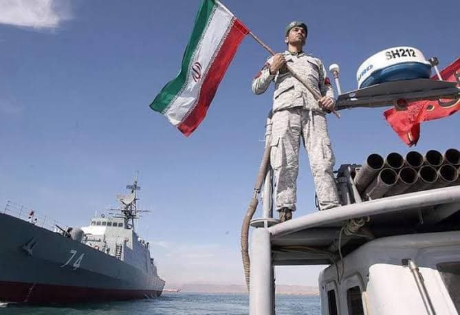 إيران تحدد شروطها لفتح مضيق هرمز