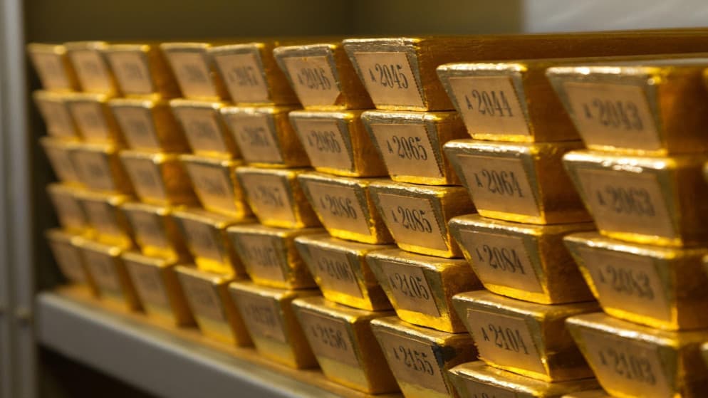 Gold advances for third straight session