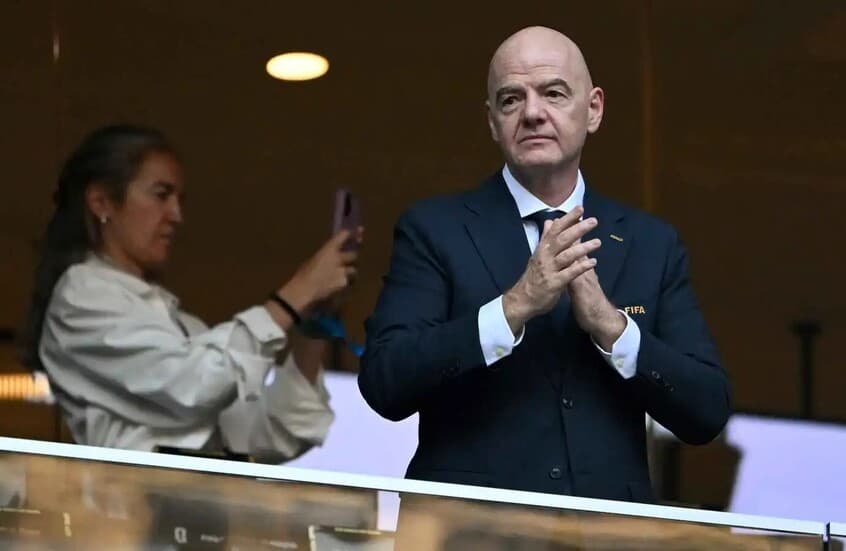 Irish Union retreats support for FIFA chief