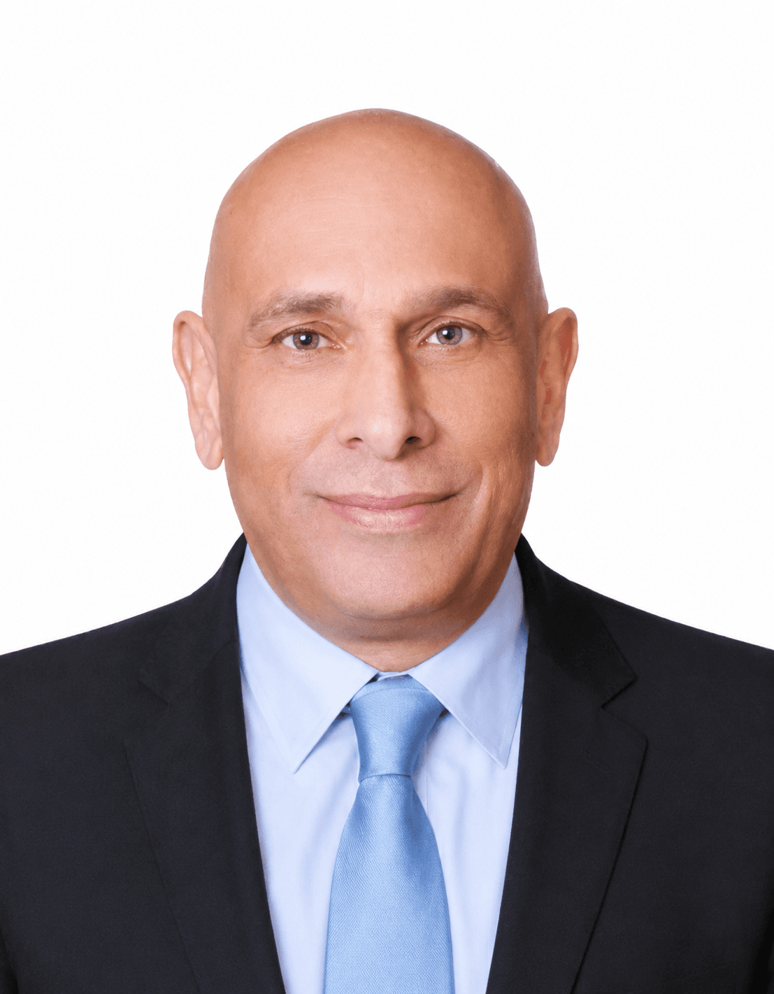 من يسن قوانين تنظيم العمل المهني