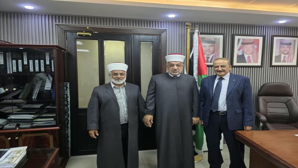 Al-Khaleela aids injured military personnel
