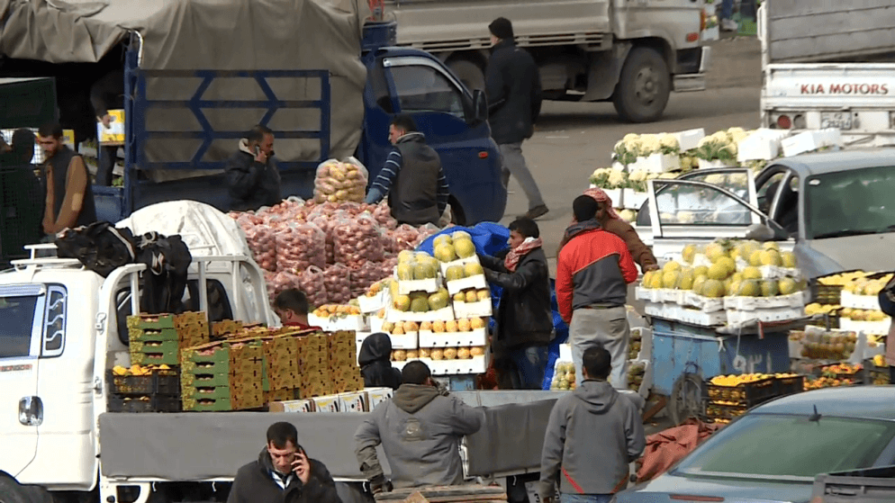 خريسات: حظر استيراد المنتجات الفائضة محليًا