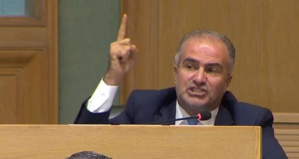 فريحات يقرر عدم حضور جلسات النواب