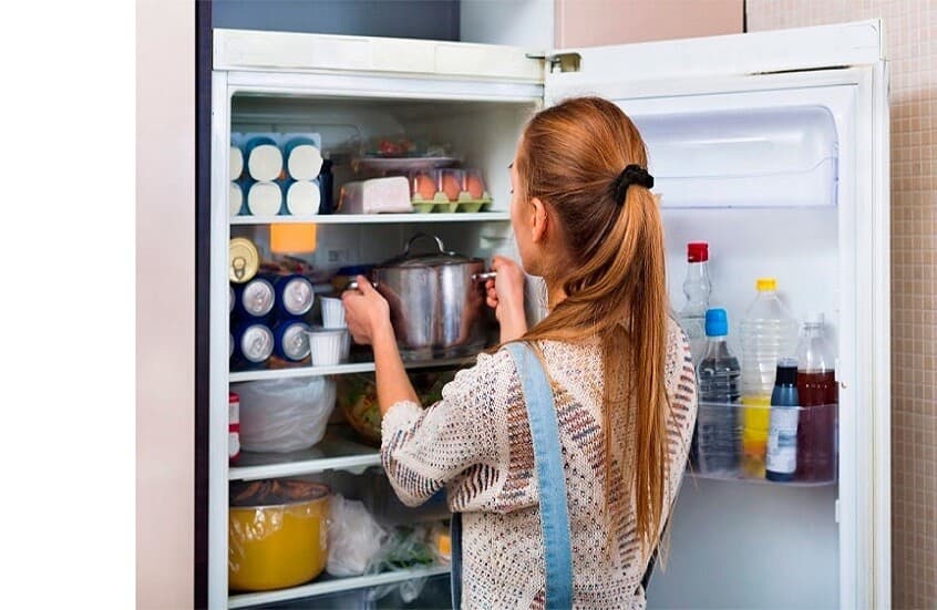 Effects of refrigerating hot food
