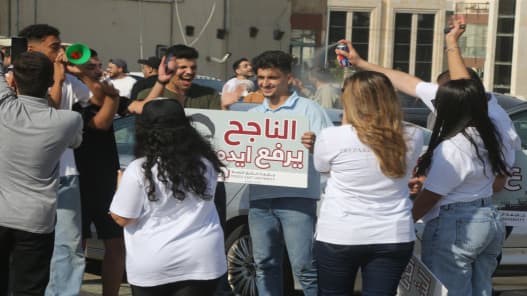 التربية تؤكد مركزية امتحان الرياضيات وتثبيت علامته للطلبة خارج الأردن