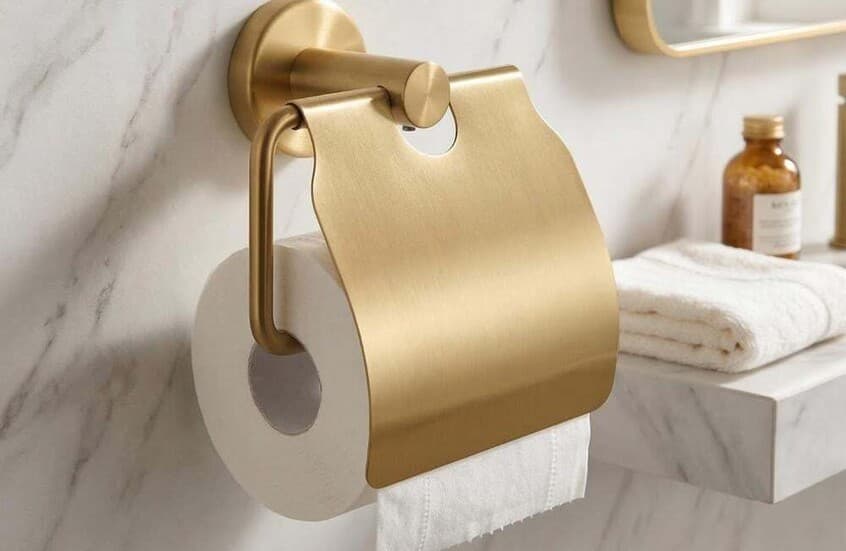 US Warns of Toilet Paper Shortage After Canadian Alert