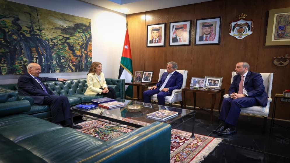 رئيس الوزراء يستلم تقرير حقوق الإنسان للأردن 2025