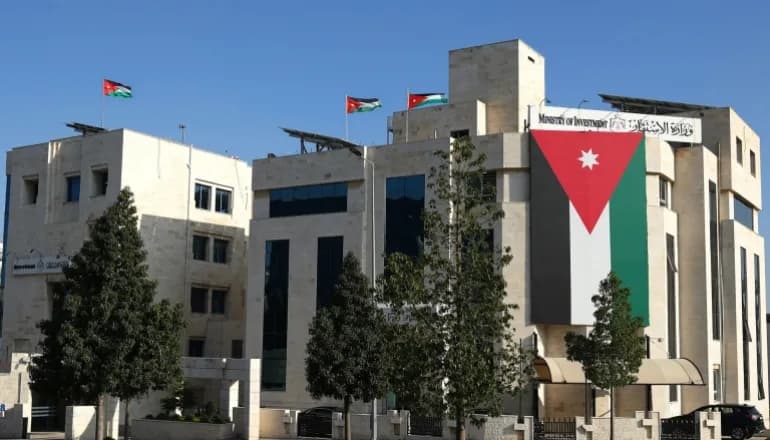 ابوغزالة: الاستثمارات مستمرة في الأردن