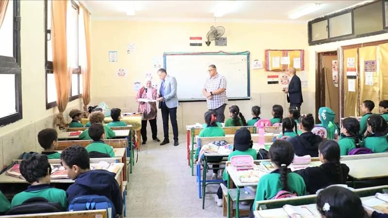 تعليم الجيزة يراقب انتظام الدراسة في خمسة مدارس بأكتوبر والشيخ زايد