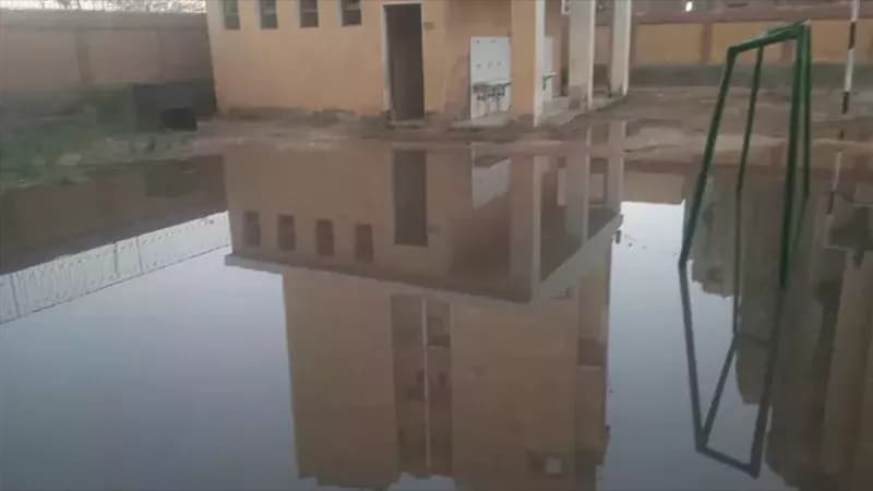 Broken sewer causes Sohag school flood