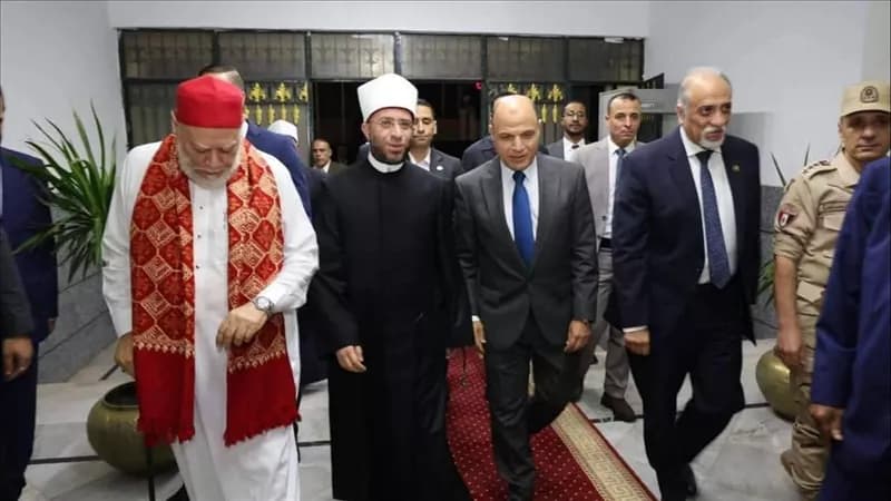 وزير الأوقاف يؤكد نشر الفكر الوسطي