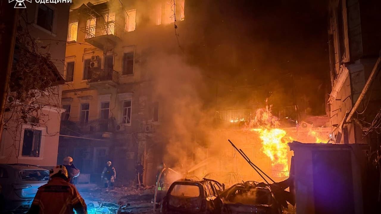 Russia and Ukraine exchange overnight strikes, leaving casualties