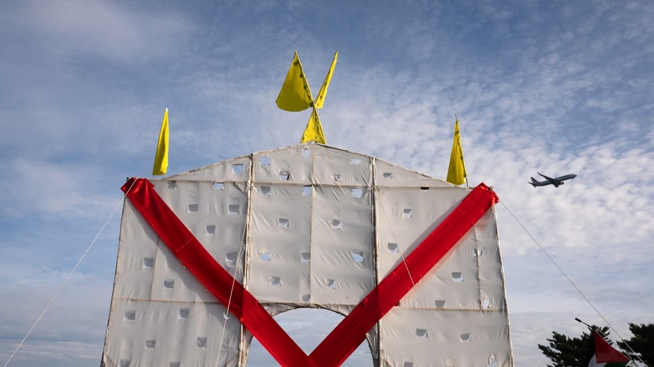 Flight attendants' union raises safety worries about Washington arch