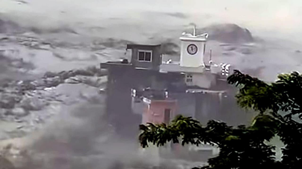 Queens man describes Nepal flood; Long Islanders missing