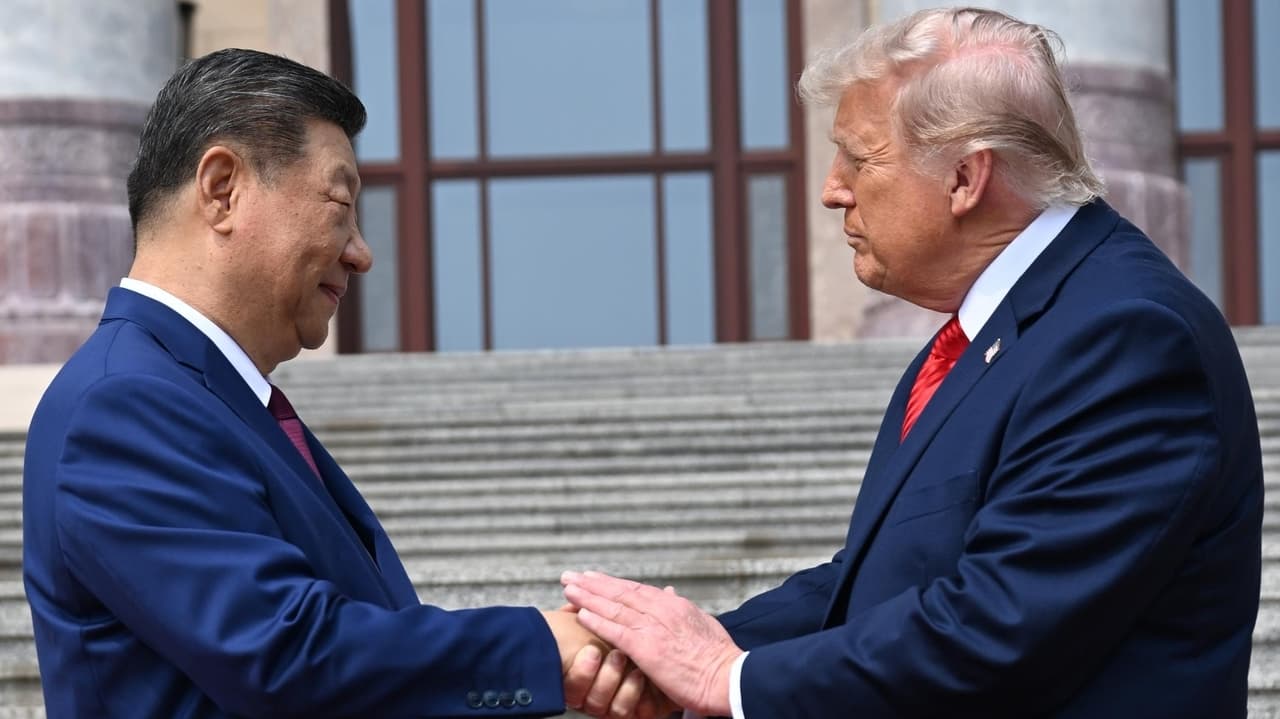 Trump shifts stance on China to welcome Xi