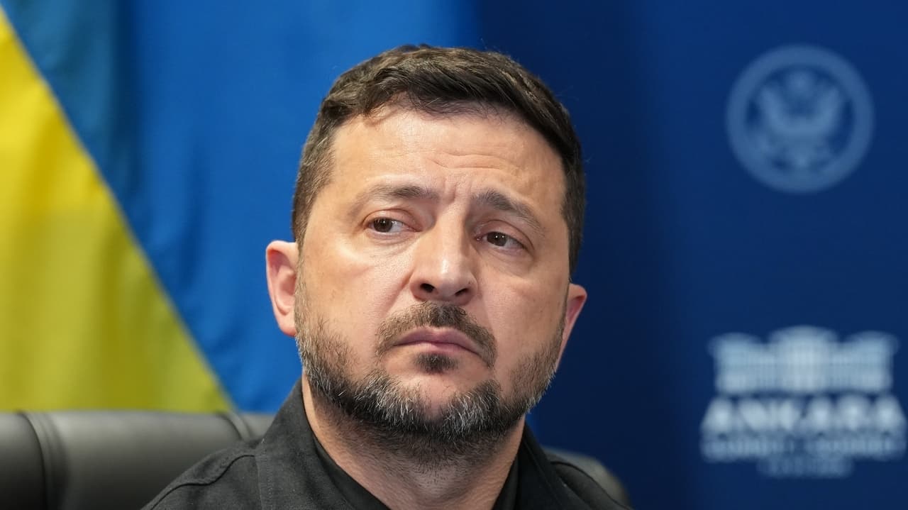Zelenskyy to visit UK in first foreign leader trip
