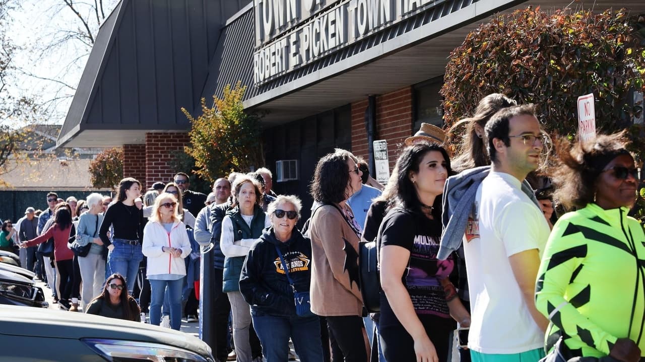 Nassau elections official urges police to keep distance at polling places