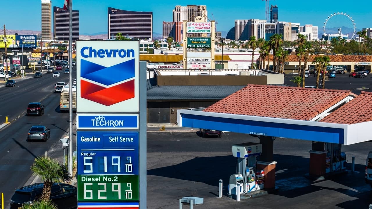 Trump: Oil prices high until after midterms