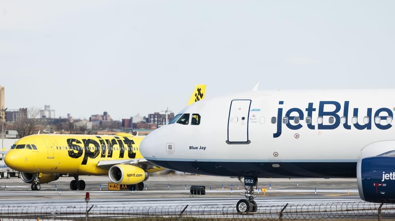 JetBlue to acquire Spirit's LaGuardia slots