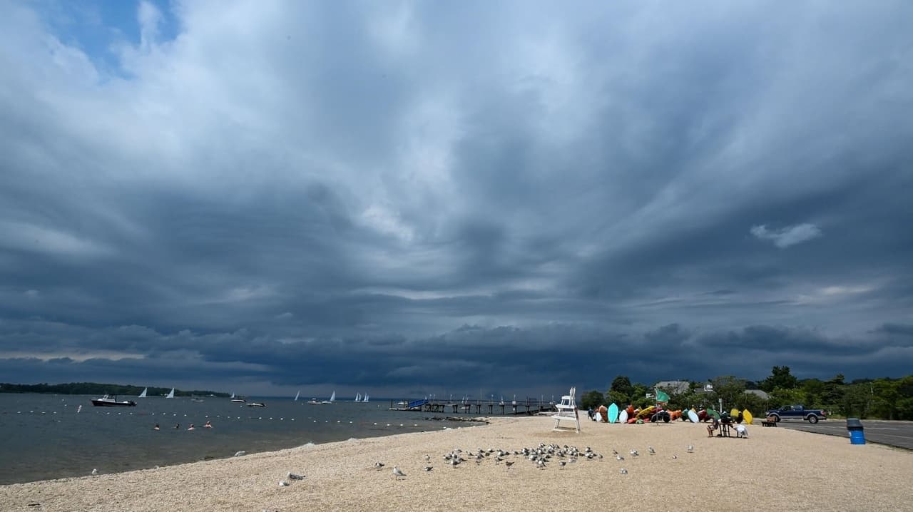 Long Island Weather: Thunderstorms Tuesday