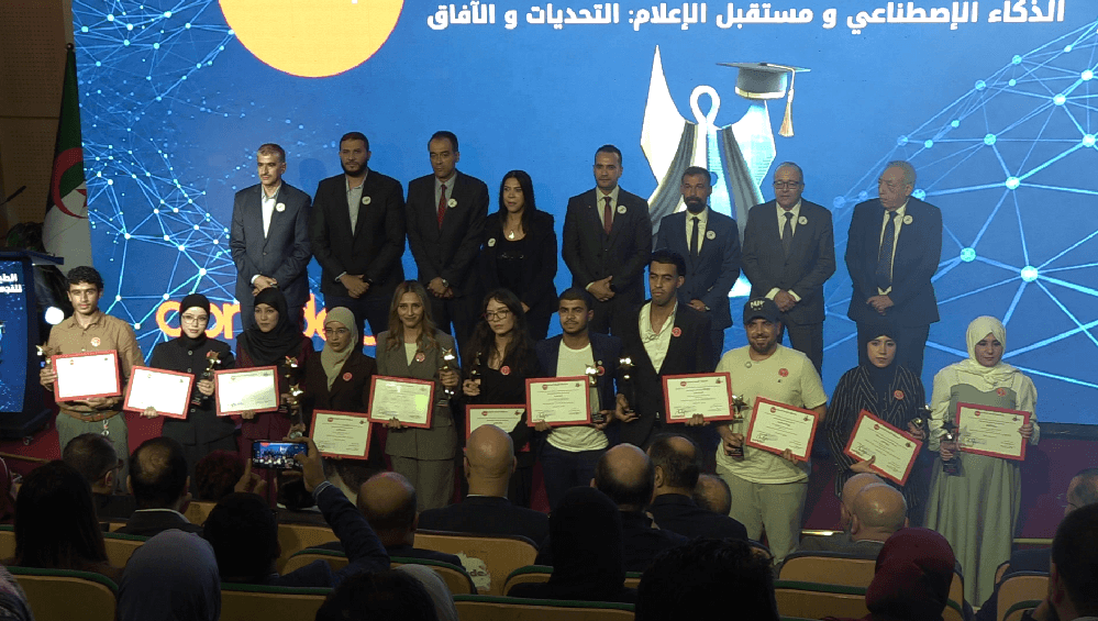 Ooredoo awards Rising Star winners