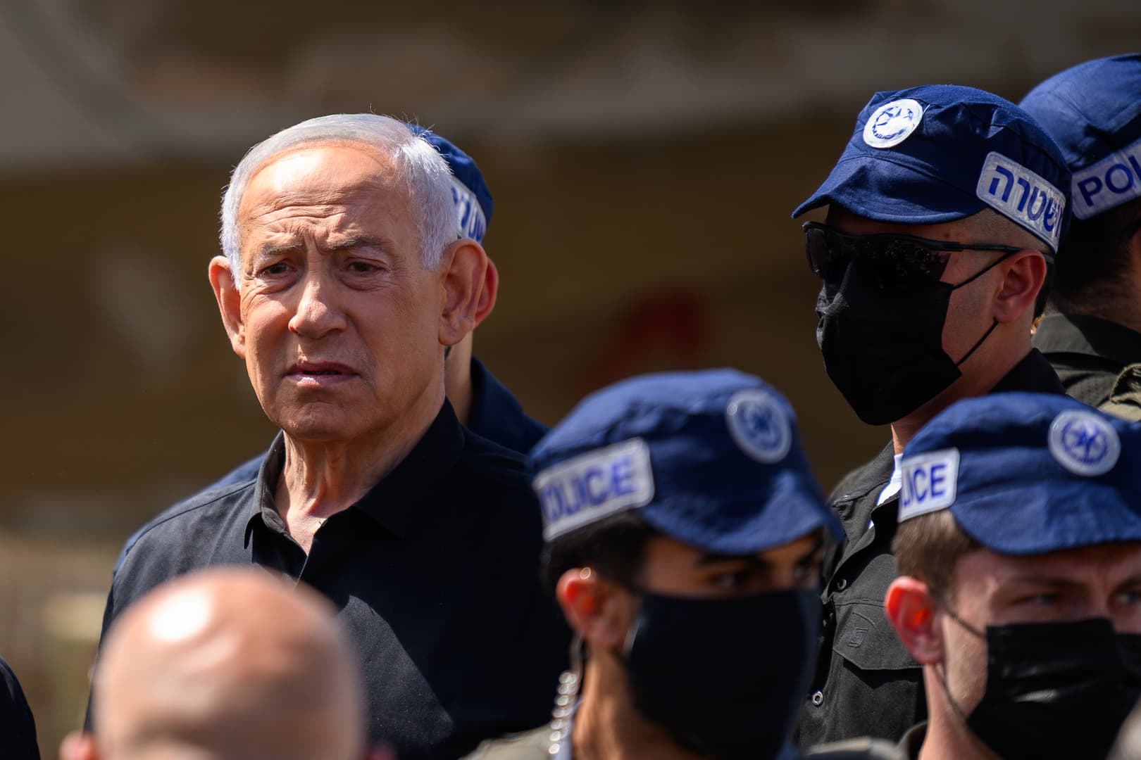 Netanyahu faces political setback before elections