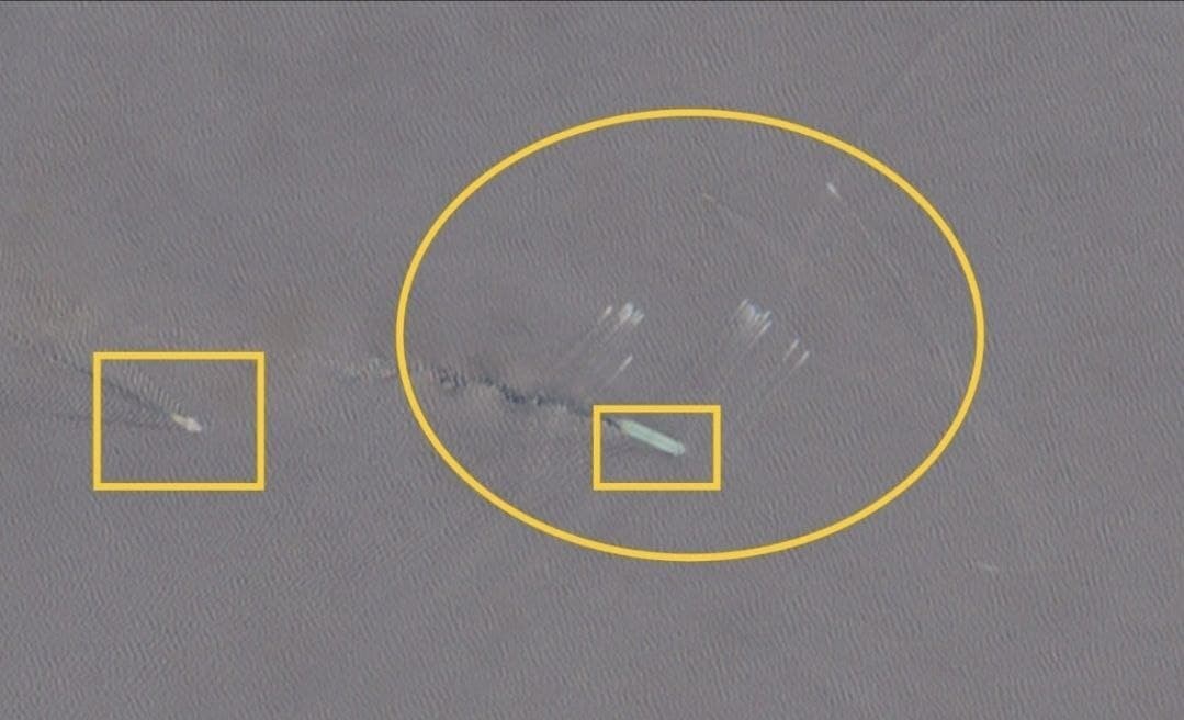 Despite US Air Cover: Details of Attacks on Two Commercial Ships in the Hormuz Strait (Photos)