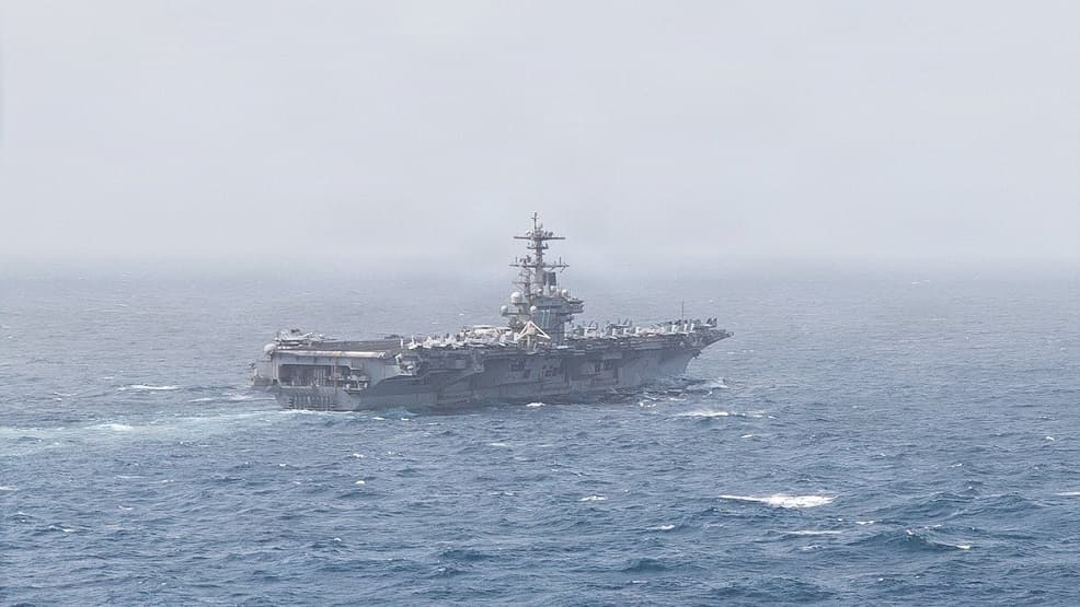 Trump and His Supporters Oppose Iranian Revolutionary Guard as Strait of Hormuz Remains Open