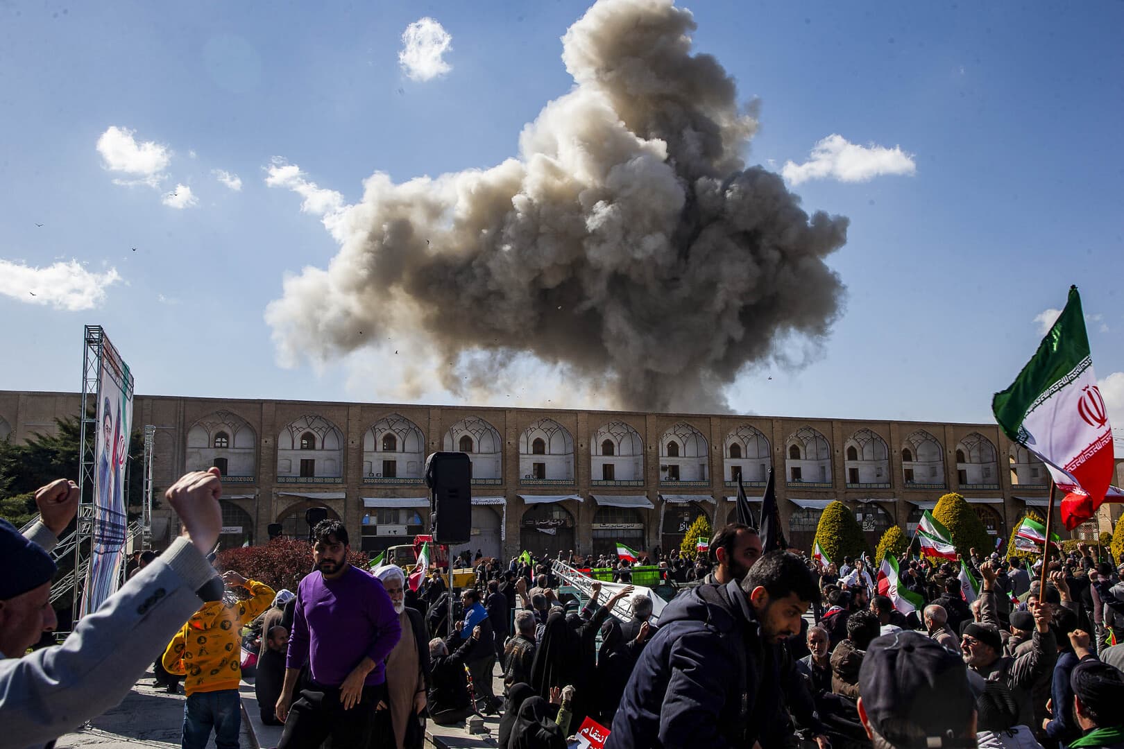 Simultaneous explosions in Iranian provinces as U.S. strikes enter seventh night