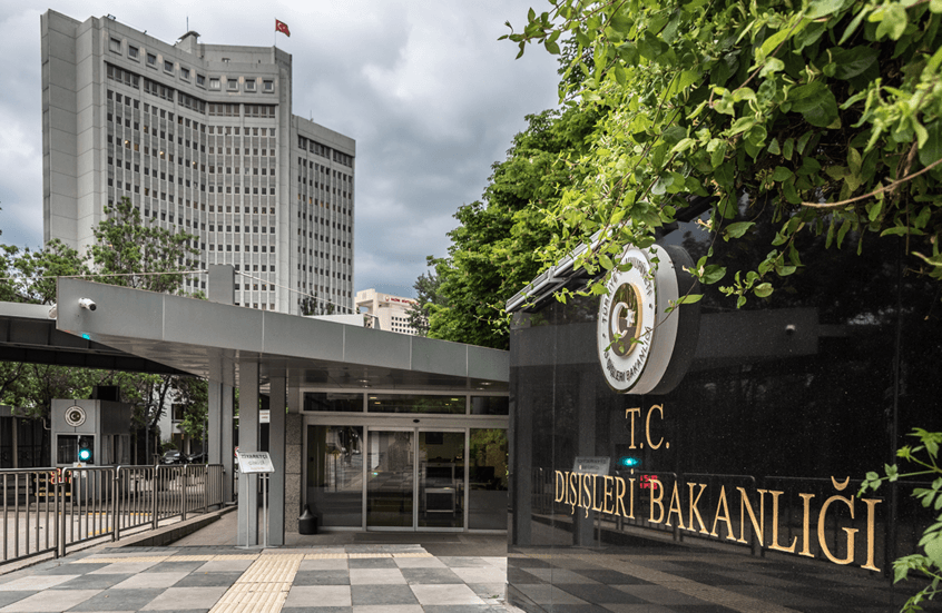 Turkey condemns Houthi naval threats