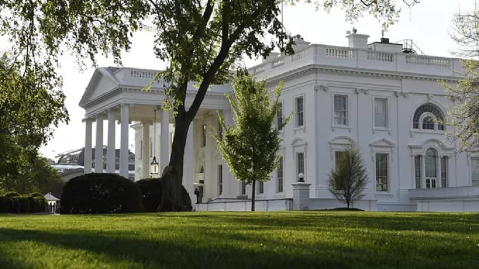 White House Urges Peace in Ukraine