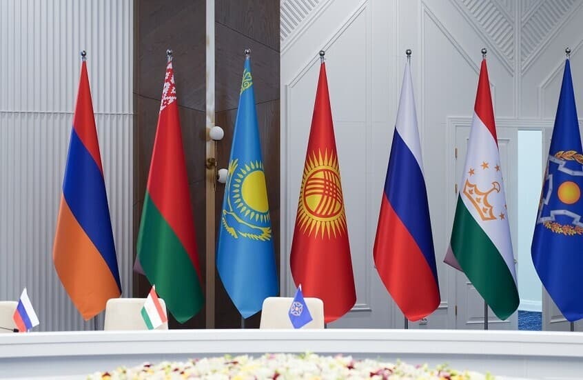 Moscow endorses nuclear defense of allies
