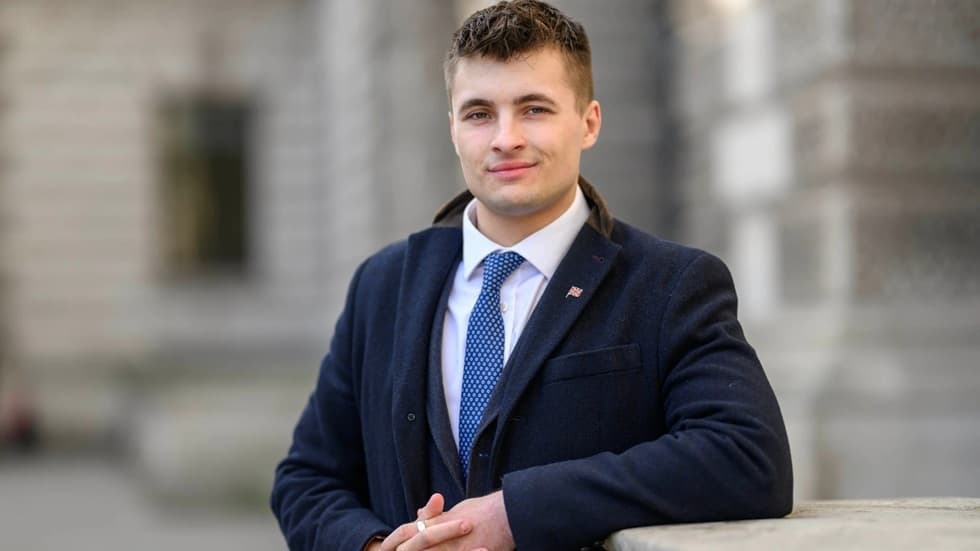 UK politician faces backlash over anti-Muslim remarks
