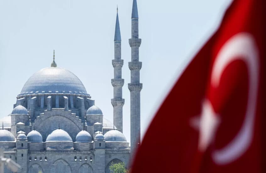 Turkish poll: New party tops ruling AKP