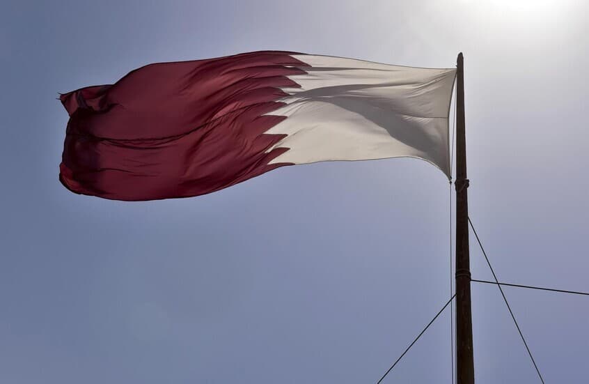 Qatar states it has not detained Iranian pilots
