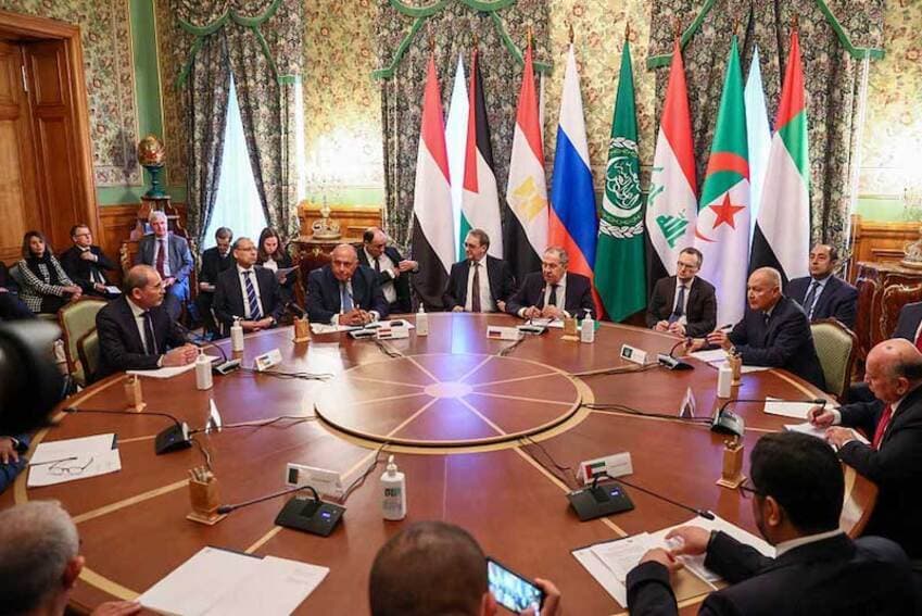 موسكو تؤكد استمرار القمة الروسية العربية