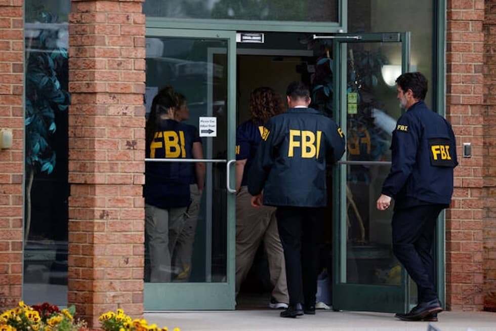 FBI eases rules for former sex workers