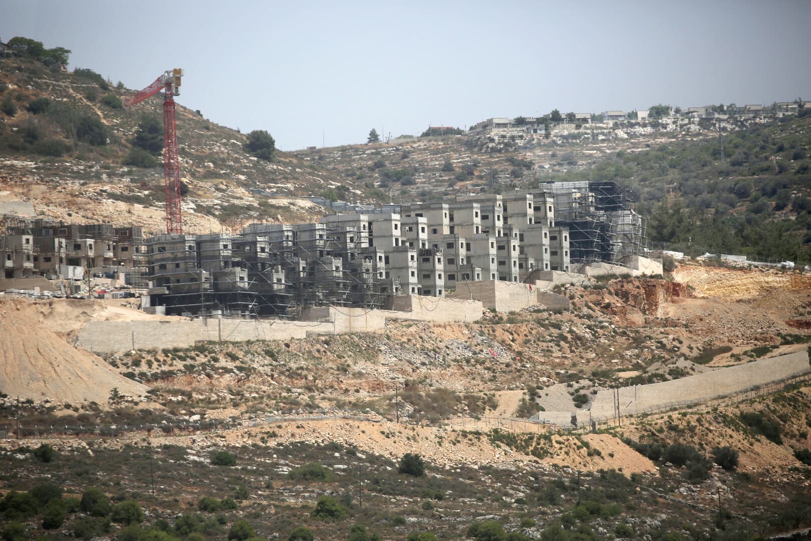 London signals step up against Tel Aviv