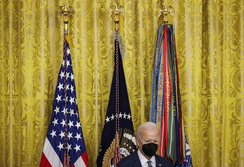 US certifies Biden's scandal and military vaccine issues